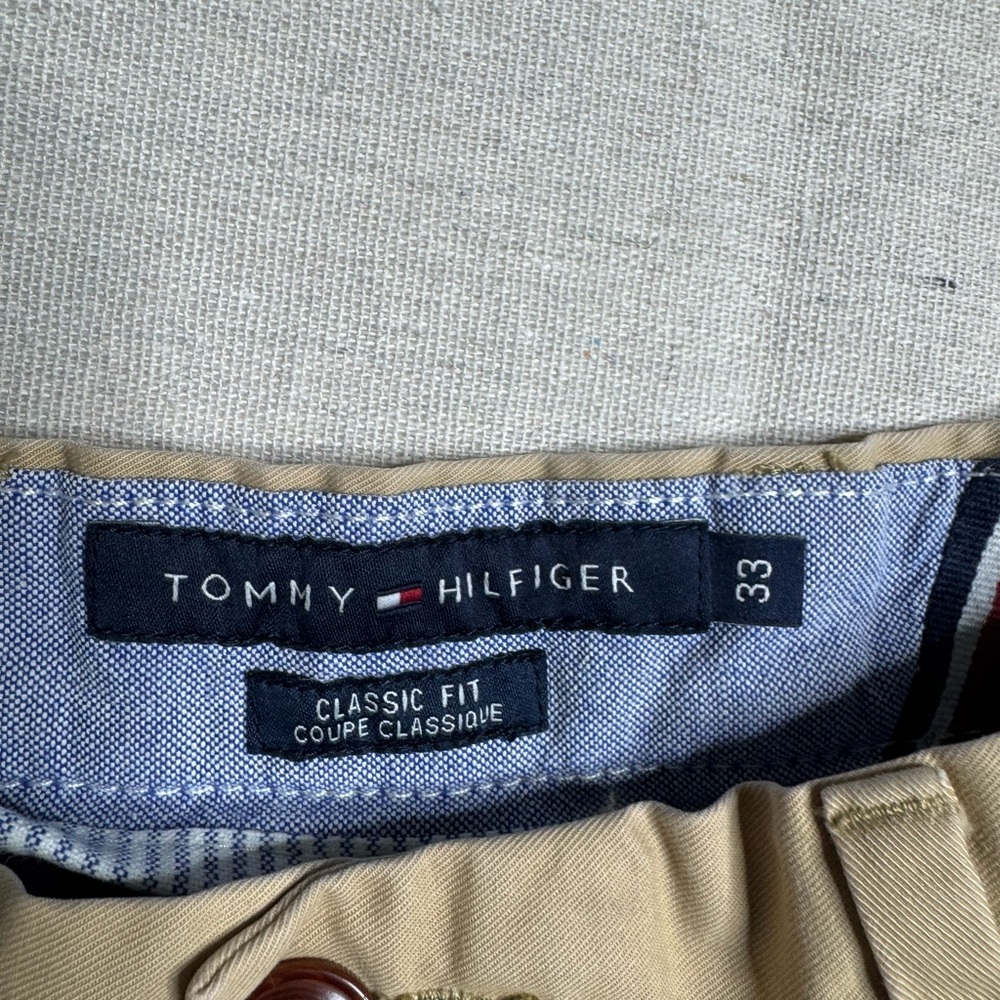Tommy Hilfiger Men's Khaki chino Shorts SZ 33 - Picture 3 of 5